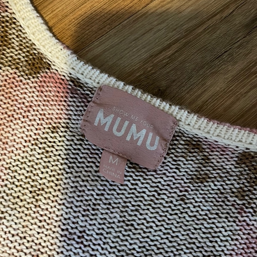 Show me your mumu sweater. Lightweight.